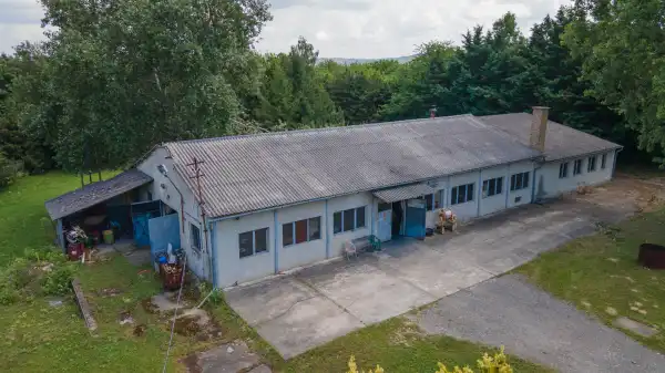 Eladó ipari ingatlan, Őrbottyán 1229 m² 175 M Ft